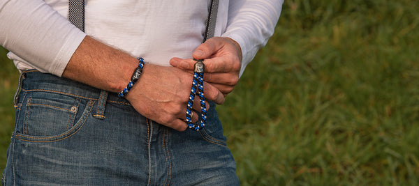 Segeltau-Fan-Armbänder