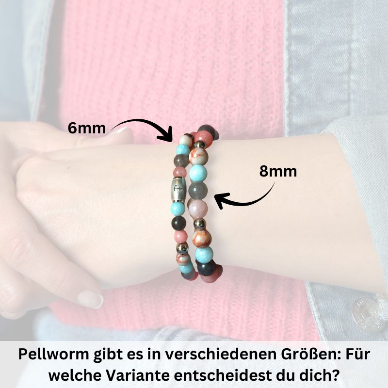 A person wears two beaded bracelets—one with 6mm and one with 8mm beads. The Armband Pellworm mit Pink Jade, Quarz-Kristall, Roter Netz Jaspis und Edelstahl-Beads is shown, with German text asking which bead size you prefer.
