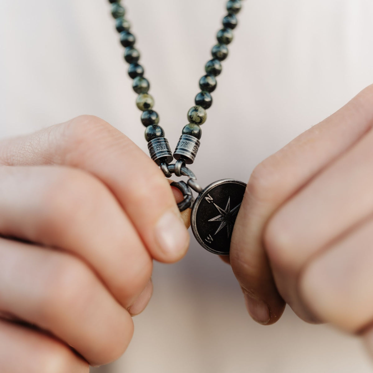 Kette Meerbrise 6mm aus Kambaba Jasper (Rund-Karabiner)