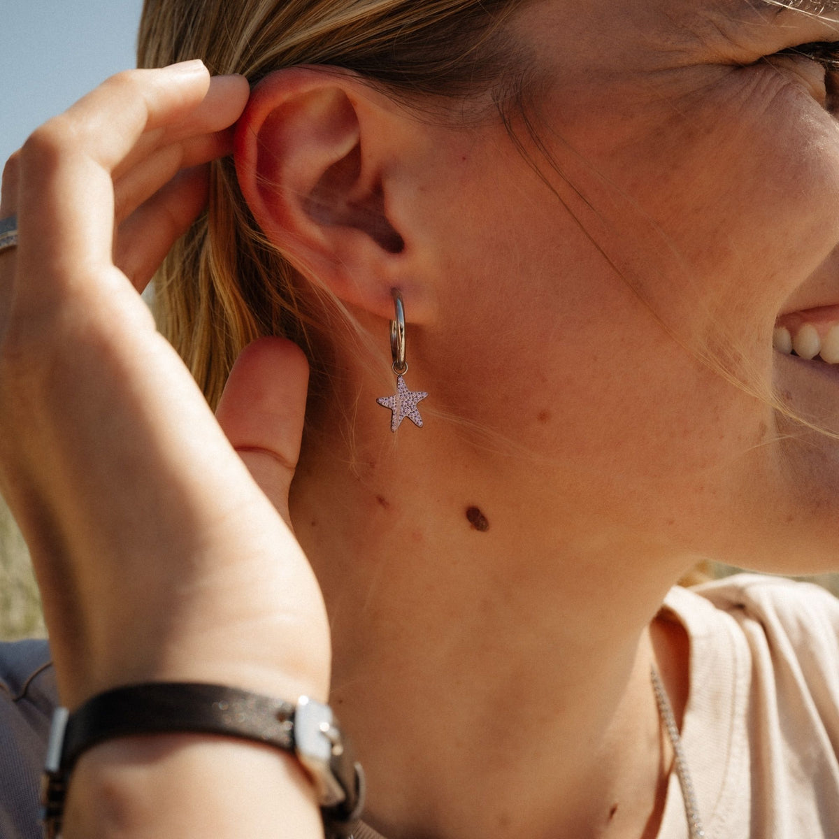 Charm für Ohrringe (Creolen) Seestern mit rosa Zirkonia (Paar)